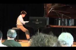 Embedded thumbnail for Tweede prijs op internationale pianowedstrijd
